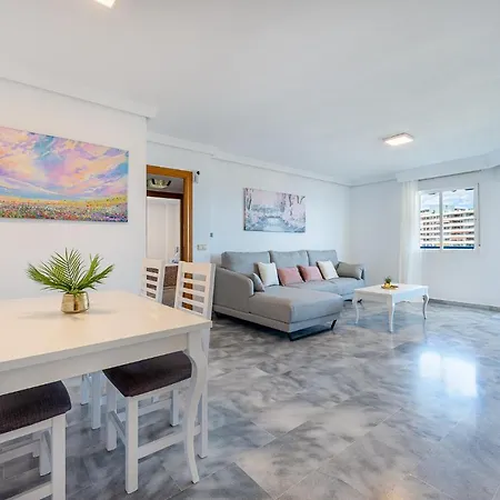 797 Rentals- En 7 Con Vistas Al Mar * توريمولينوس