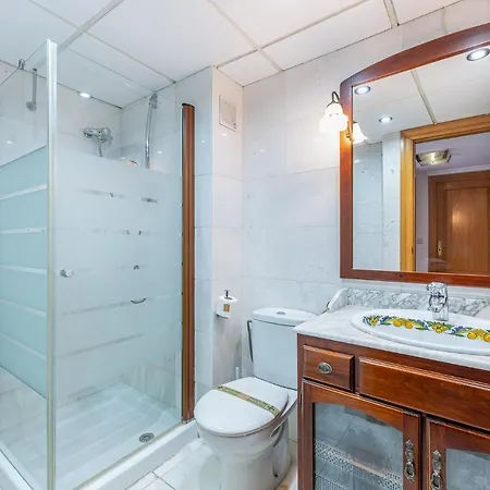 797 Rentals- En 7 Con Vistas Al Mar * توريمولينوس