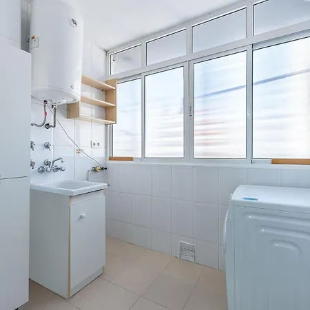 797 Rentals- En 7 Con Vistas Al Mar توريمولينوس